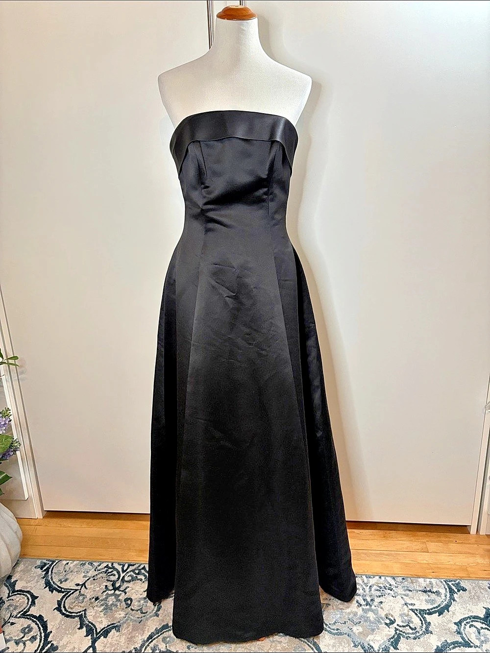 Bella Formals by Venus Strapless Black Maxi Dress Size 10